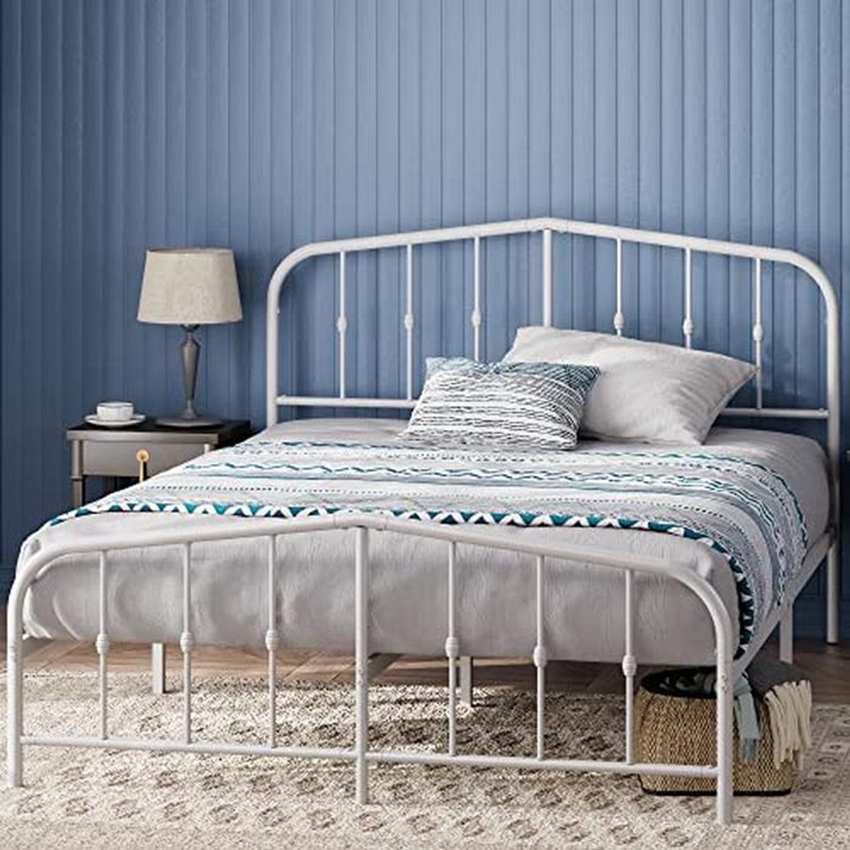 Platform bed 160 x 200 cm