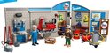 PLAYMOBIL Vespa garage met twee monteurs en rode Vespa scooter.