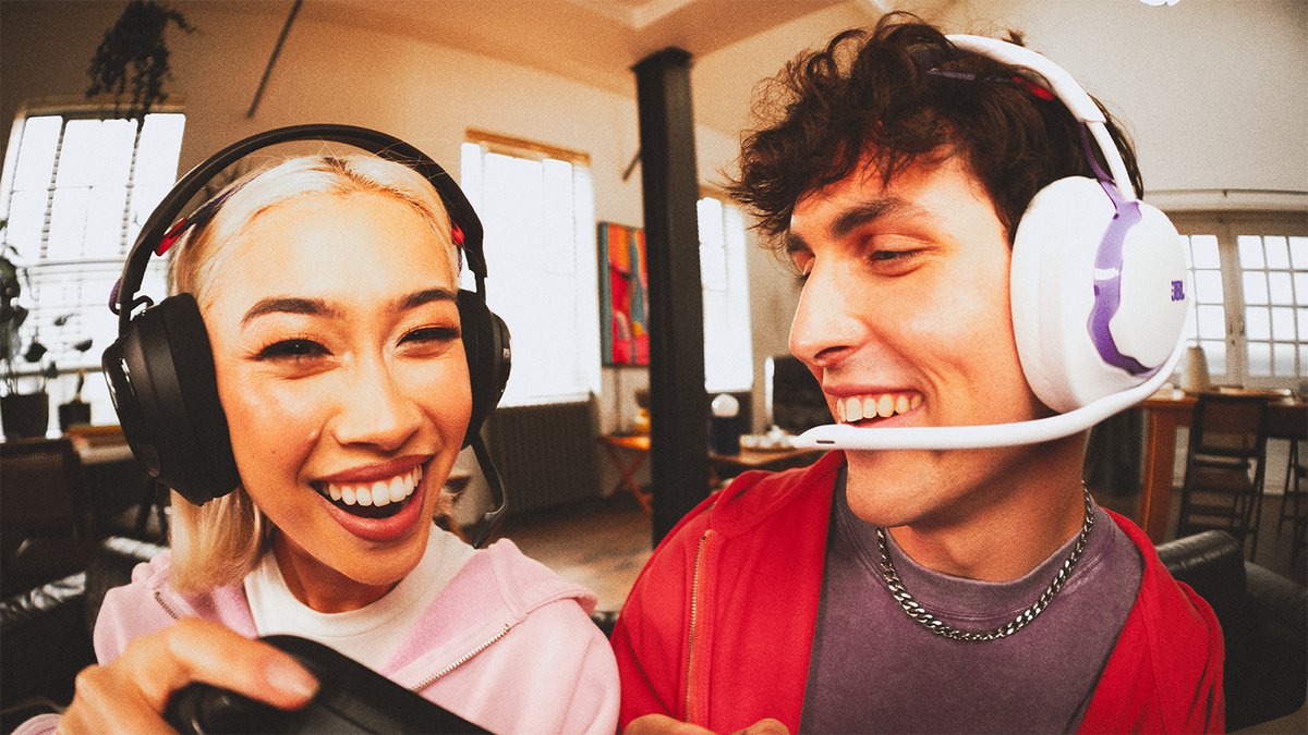 JBL Quantum 650 - Draadloze Gaming & Multitask Headset - 2.4 GHz & Bluetooth - Lage Latency - 50 Uur Batterij - JBL Quantum Engine Software - Over-ear - Zwart — afbeelding 3