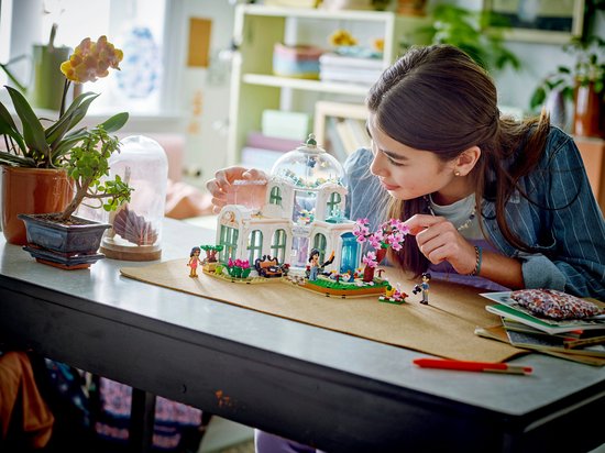 LEGO Friends - Botanische tuin Bloemen en Planten Modelbouw - 41757