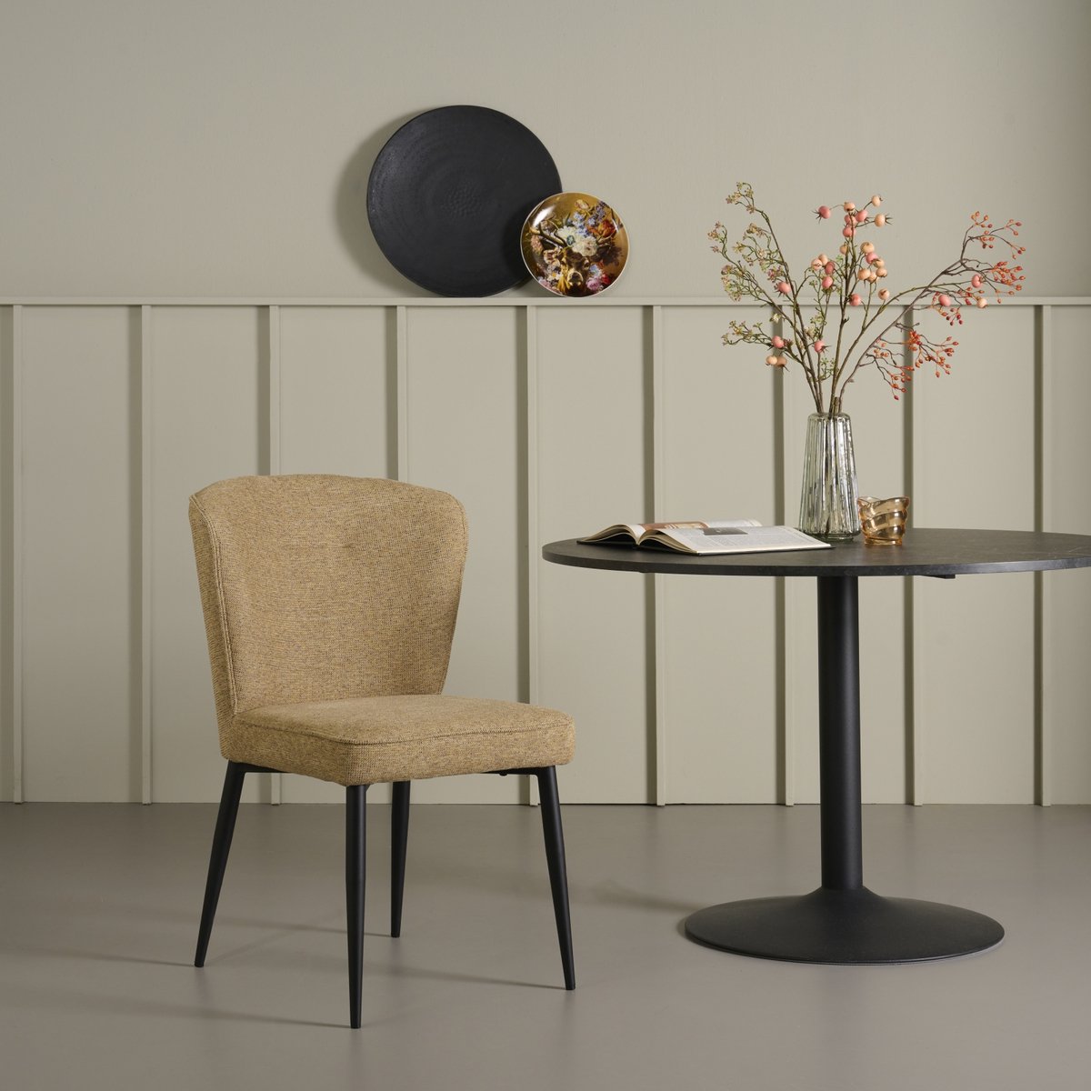 Eetkamerstoel Reva - Textiel / Metaal - Geel / Zwart - 55x87x63 cm (BxHxD) - Kleur Mustard