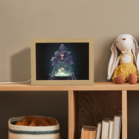 Nachtlampje 20x15 cm - Kinder lampje - Heks - Magie - Heksenketel - Paars - Tafellamp kinderkamer - Slaapkamer lamp - Bedlamp kinderen - Kinderlampje stopcontact - Wandlamp babykamer - Nachtlampjes van Merkloos — afbeelding 3