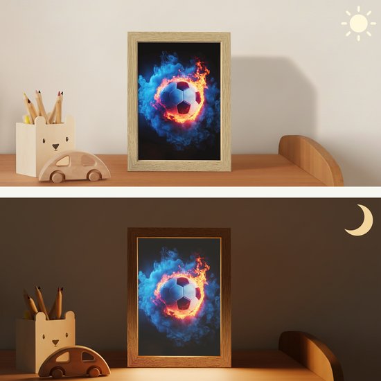 Nachtlampje 15x20 cm - Kinder lampje - Voetbal - Vuur - IJs - Blauw - Tafellamp kinderkamer - Slaapkamer lamp - Bedlamp kinderen - Kinderlampje stopcontact - Wandlamp babykamer - Nachtlampjes van OnlyWow — afbeelding 4