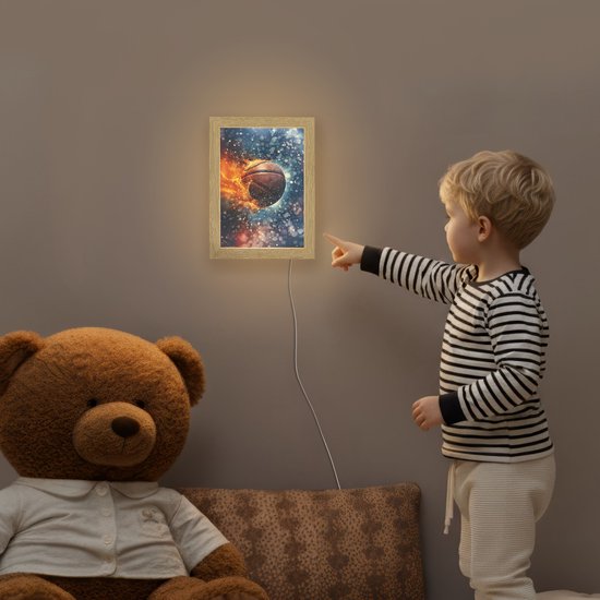 Nachtlampje 15x20 cm - Kinder lampje - Basketbal - Vuur - Sport - Blauw - Oranje - Tafellamp kinderkamer - Slaapkamer lamp - Bedlamp kinderen - Kinderlampje stopcontact - Wandlamp babykamer - Nachtlampjes van Merkloos — afbeelding 5