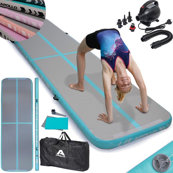 Veilig En Krachtig Tumbling Trainen Op Een Opblaasbare Turnmat Voor Thuis En In De Zaal