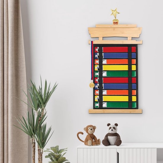 BlyeMichdi Kampfsport Gürtel Organizer für 8 Gürtel und 5 Medaillen, Kampfsport Gürtel Display Halter, Felt Taekwondo Gürtelständer Wandmontage Gürtel Aufbewahrung, für Kampfsport Anfänger (Schwarz BlyeMichdi Kampfsport Gürtel Organizer für 8 Gürtel und 5 Medaillen, Kampfsport Gürtel Display Halter, Felt Taekwondo Gürtelständer Wandmontage Gürtel Aufbewahrung, für Kampfsport Anfänger (Schwarz