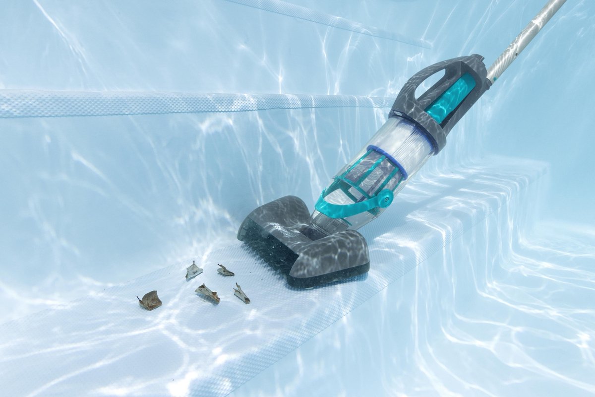Bestway AquaGrip Manual Rechargeable Pool Vacuum