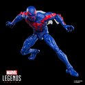 Spider-Man 2099 actiefiguur in blauw met rode accenten, in actiepose.