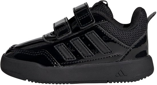 Zwarte glanzende kindersneakers met klittenbandsluiting en drie Adidas-strepen.