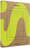 Verpakking van de imoshion screenprotector. Bruin karton met gele abstracte vormen en een lijntekening van een tablet.