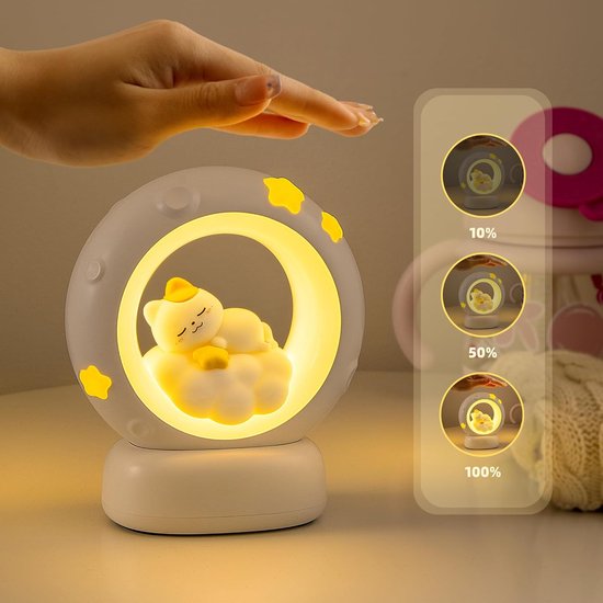 Deze kindernachtlamp is een oplaadbaar nachtlampje in de vorm van een kat met aanraakbediening en werkt op batterijen. Hij is geschikt voor op een bureau, in een slaapkamer of babykamer. van Merkloos — afbeelding 4