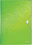 Groene map met geometrisch patroon en elastische sluiting.