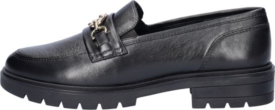 Zwarte lederen loafer met dikke zool en gouden bitdetail op de wreef.