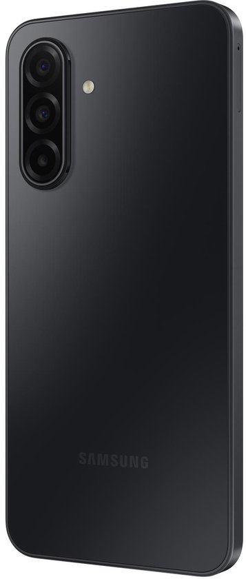 Zwarte Samsung Galaxy A17 5G, achterkant met driedubbele camera.