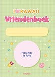 Voorpagina 'Ik hou van Kawaii Vriendenboek' met pastelkleuren, sterren, een hartje en een vak voor een foto.
