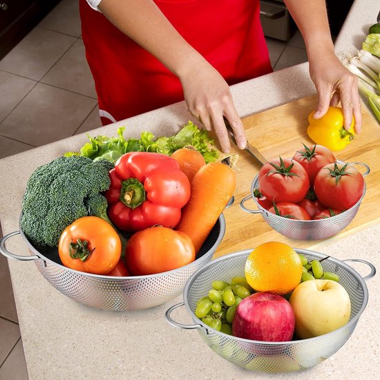 3 stuks roestvrijstalen zeefset, roestvrijstalen keukenzeef, fijne zeef, pollepel fijnmazig, frituurfilters, voor het filteren van pasta, meel, thee, koffie, roerbraden, stoofpot en groenten, 3 maten 3 stuks roestvrijstalen zeefset, roestvrijstalen keukenzeef, fijne zeef, pollepel fijnmazig, frituurfilters, voor het filteren van pasta, meel, thee, koffie, roerbraden, stoofpot en groenten, 3 maten