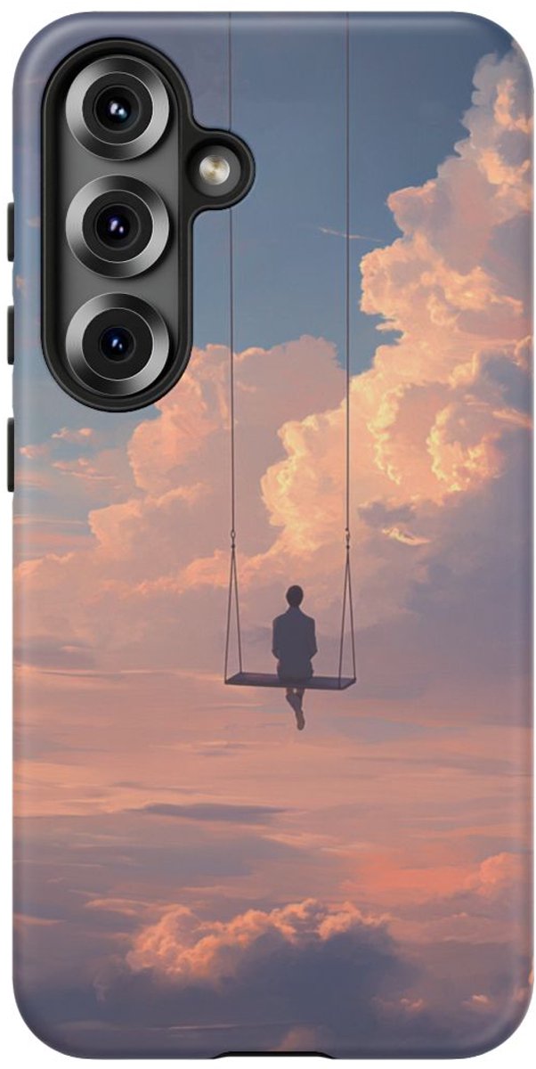 Persoon op Schommel in Bewolkte Lucht – Telefoonhoesje Geschikt voor Samsung Galaxy S25