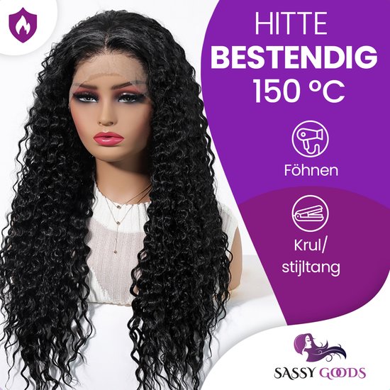 Zwarte, krullende pruik op een paspop, met een icoon voor hittebestendig tot 150°C, met styling-icoon.