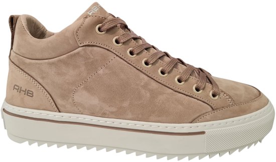 Zij-aanzicht van een taupe Rehab sneaker met crèmekleurige, gekartelde zool. R48 logo op de zijkant.