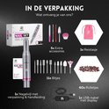 Inhoud van de verpakking: elektrische nagelvijl, accessoires, bitjes, schuurrolletjes en etui.