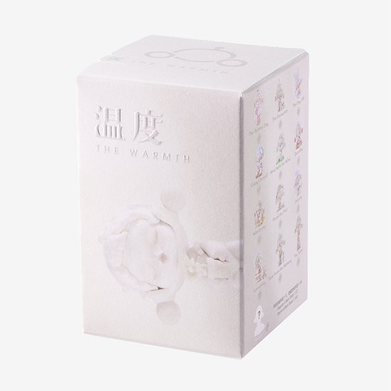 Boîte blanche avec logo 'The Warmth', caractères chinois et images de figurines à collectionner.