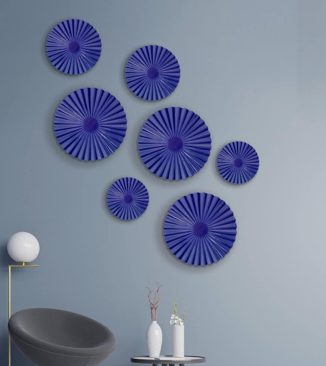 7 Stuks Diepblauwe Muurkunst Ronde Metalen Decoraties - Moderne Zonnestraal Accent Voor Slaapkamer, Woonkamer Of Thuis Kantoor