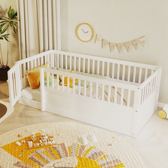 MIVRAY Lit au Sol 90x200cm - Lit Enfant Avec Barres de Protection Et Petite Porte - Polyvalent Pour Dormir Et Jouer - Bois Massif - Blanc