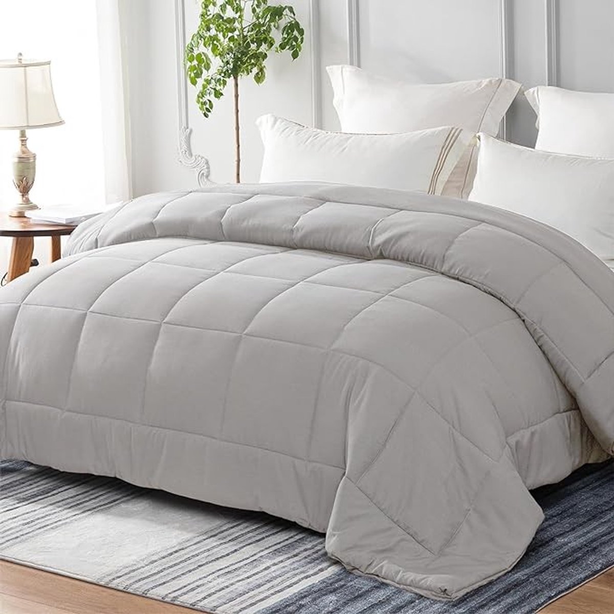 All-season dekbed 200x200 cm in lichte grijstint, ademend en comfortabel