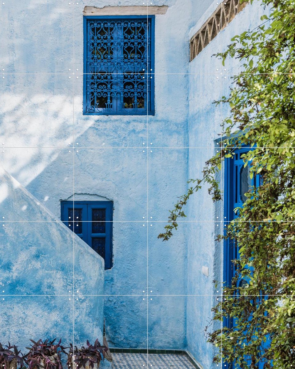 IXXI Blue Facade In Morocco, Photolovers - 80 x 100 cm - Gratis ophangtool - Grote wanddecoratie en posters - Minimalisme, Naturalisme, Kleurrijk
