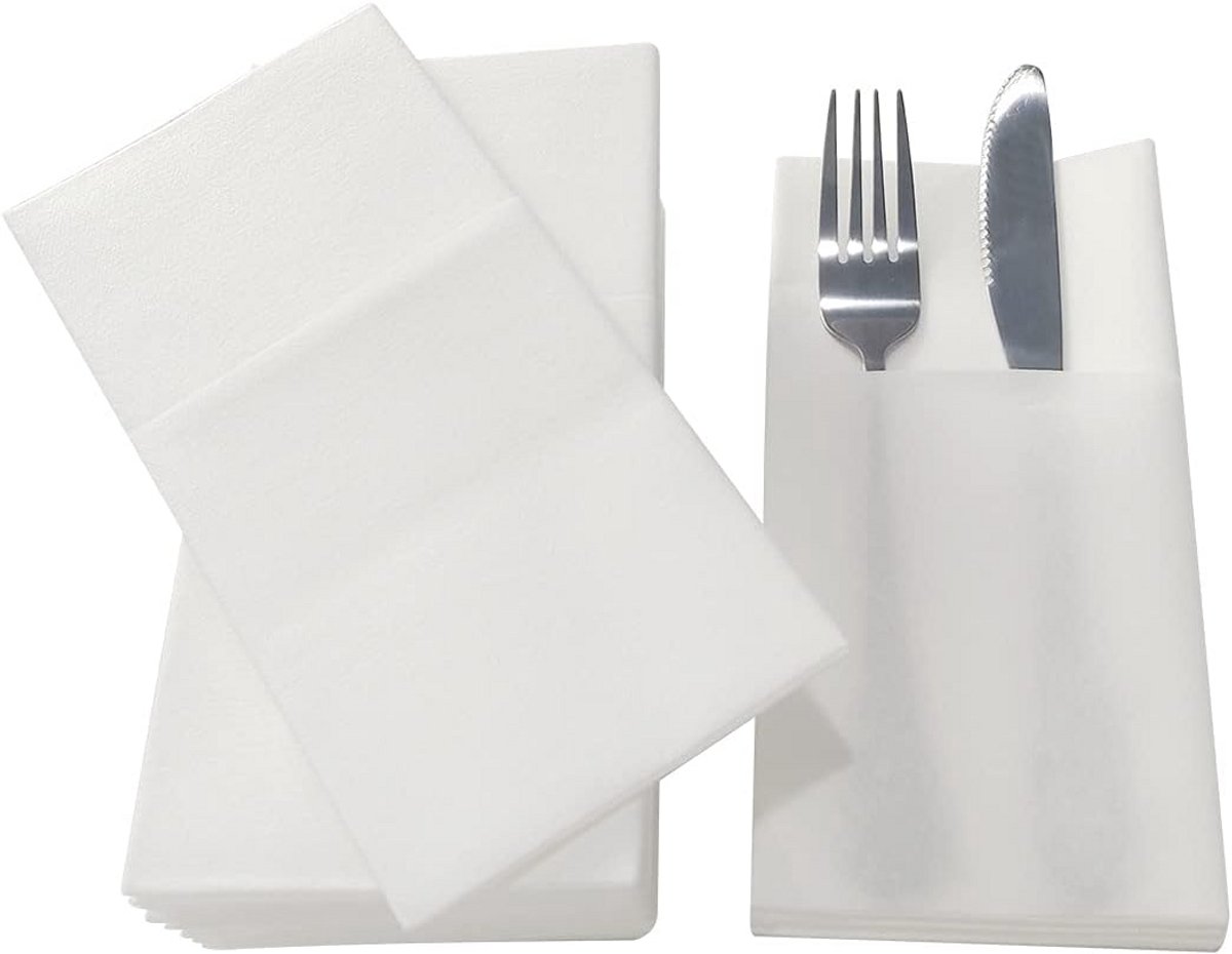 Wegwerp servetten met bestekzakje 50 stuks