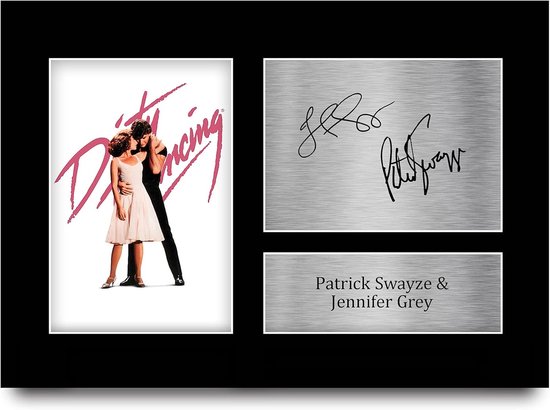 Une affiche de film A4 'Dirty Dancing' avec les répliques des signatures de Patrick Swayze et Jennifer Grey, dans un passe-partout noir.