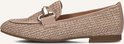 Beige gevlochten loafer met leren rand en zilverkleurige gesp aan de zijkant.