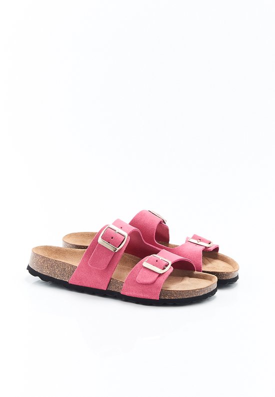 Paire de mules roses en suède avec boucles et semelle en liège.