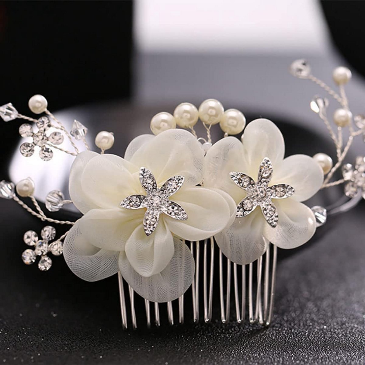 Bruidshaaraccessoire Zilver Bloem Parel Haarstuk met Kristallen voor Bruiloft