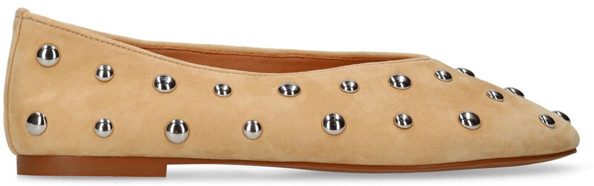 Manfield - Dames - Beige suède ballerina's met zilveren studs - Maat 37