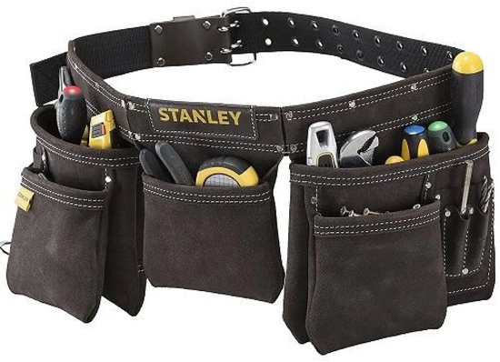 Donkerbruine gereedschapsgordel van Stanley met gereedschap, waaronder schroevendraaiers, tang en rolmaat.