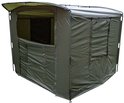 Groene Ultimate tent met oprolbare voorkant, zicht op de zijkant en luifel.