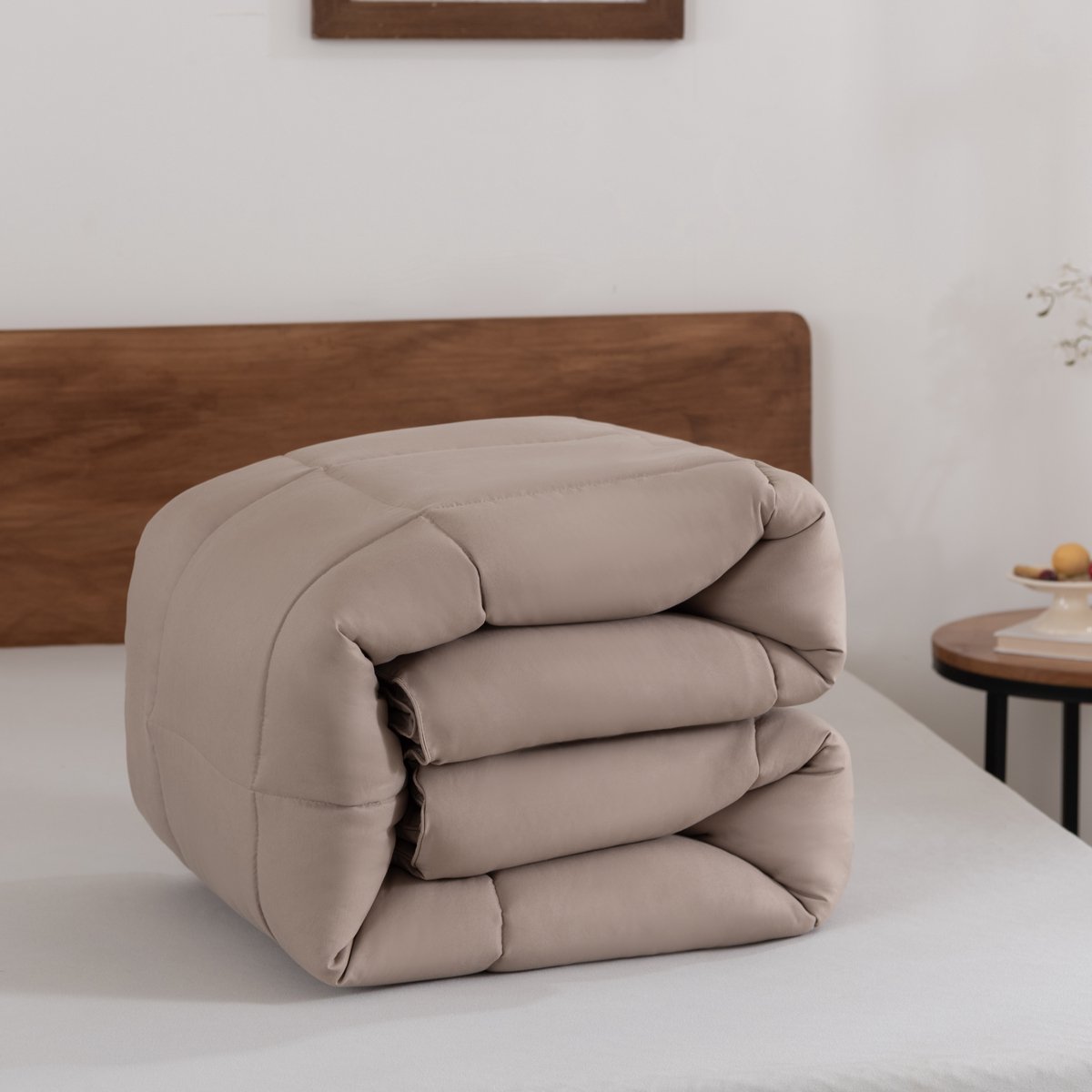 Snoozella ComfyBed 200x200 - Taupe - Dekbed zonder overtrek - Wasbaar hoesloos dekbed - 30 nachten proefslapen - All season winterdekbed & zomerdekbed