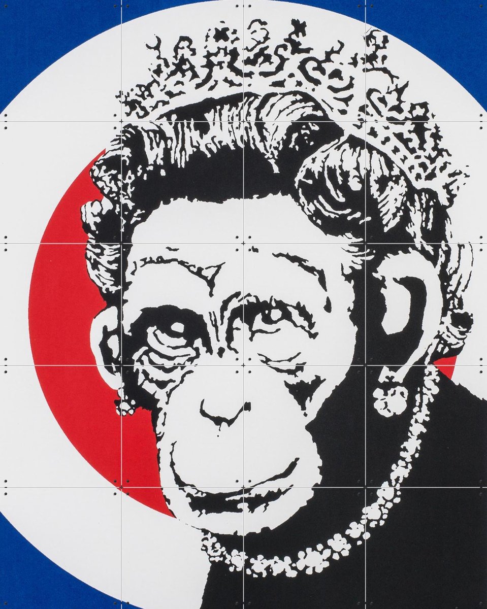 IXXI Monkey Queen, Banksy - 80 x 100 cm - Gratis ophangtool - Grote wanddecoratie en posters - Speels, Pop art, Street art, Illustraties, Kleurrijk