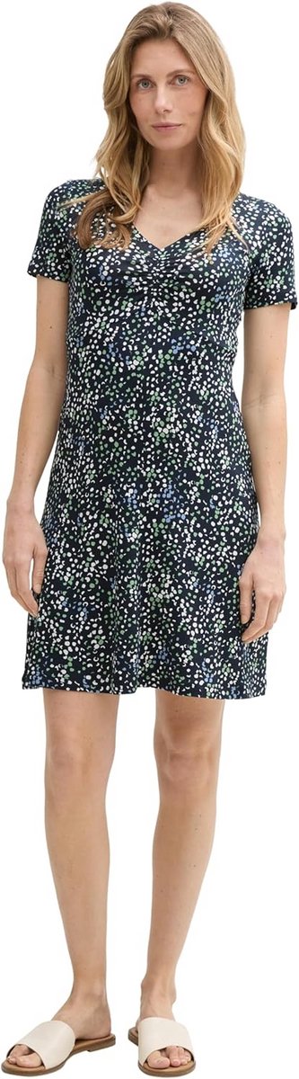 Gekleed voor Dames - Tijdloze Mode en Duurzame Stijl