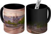 Magische Mok - Foto op Warmte Mok - Zonsondergang achter de Notre Dame in Parijs - 350 ML