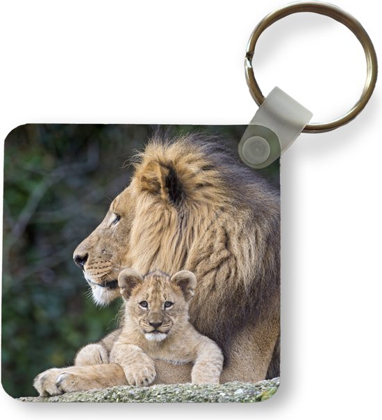 Sleutelhanger - Volwassen leeuw met jong - Plastic - Rond - Uitdeelcadeautjes