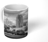 Mok - Wolkenkrabbers in Raleigh - zwart wit - 350 ML - Beker