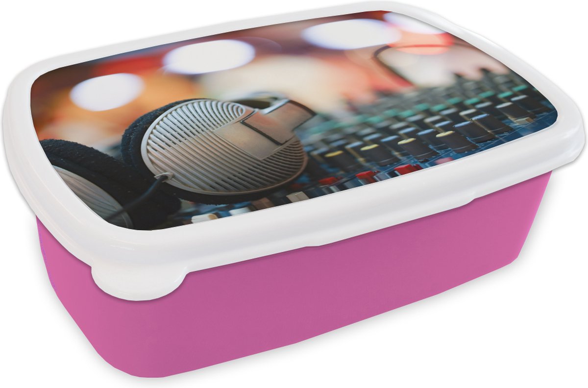 Broodtrommel Roze - Lunchbox - Brooddoos - Koptelefoon op een mengpaneel - 18x12x6 cm - Kinderen - Meisje