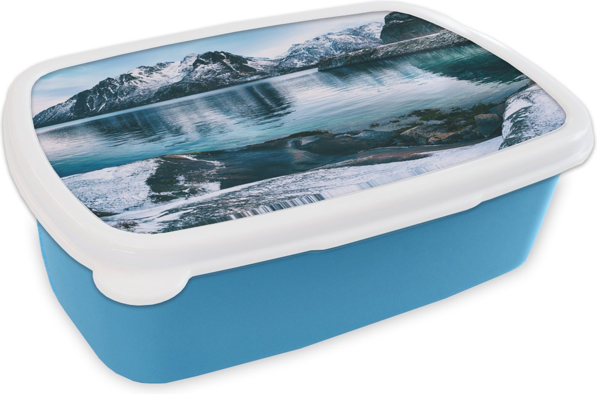 Broodtrommel Blauw - Lunchbox - Brooddoos - Winter - Meer - Sneeuw - 18x12x6 cm - Kinderen - Jongen
