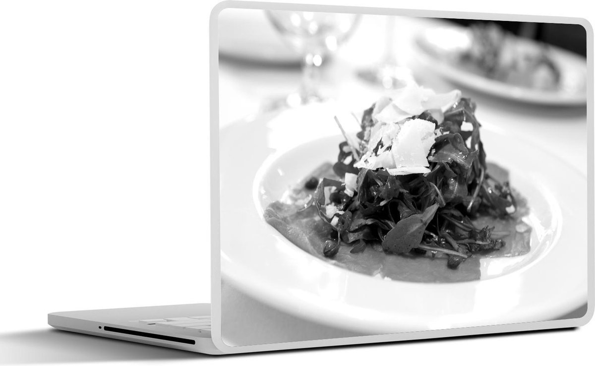 Afbeelding van product SleevesAndCases  Laptop sticker - 11.6 inch - Een voorgerecht genaamd carpaccio - zwart wit
