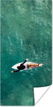 Poster Surfer die peddelt - 75x150 cm