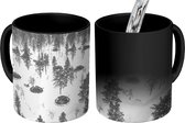 Magische Mok - Foto op Warmte Mok - Vogelperspectief glazen iglo's - zwart wit - 350 ML