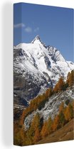 Canvas Schilderij De hoogste berg tijdens de herfst in het Park Hohe Tauern in Oostenrijk - 40x80 cm - Wanddecoratie