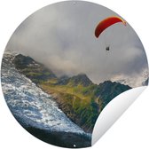 Tuincirkel Alpen - Paragliding - Sneeuw - 120x120 cm - Ronde Tuinposter - Buiten XXL / Groot formaat!